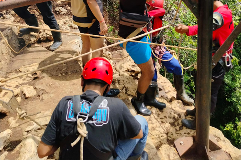 Cueva de Jomblang, cueva de Pindul y excursión en tubo por el río Oyo