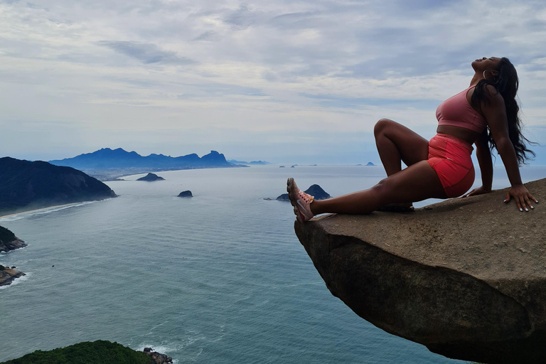 Rio de Janeiro: Tour a piedi di Pedra do Telégrafo con spiaggeAlba: Tour escursionistico di Pedra do Telégrafo con le spiagge