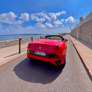 Cannes : Visite guidée en Ferrari sur les routes de Cannes