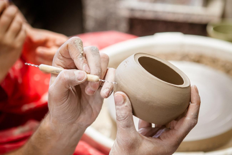 Warsaw: Polish Culture Ceramic Magnet Workshop