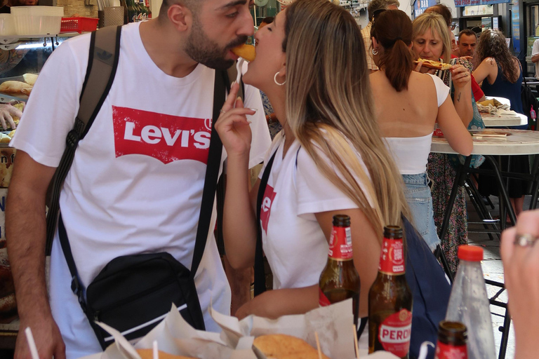 Napoli: Tour storico e gastronomico a piedi