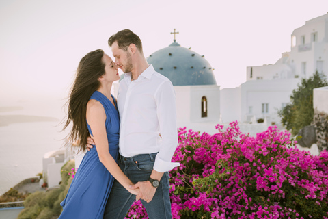 Santorini: Imerovigli Professional Photoshoot in Blue Dome