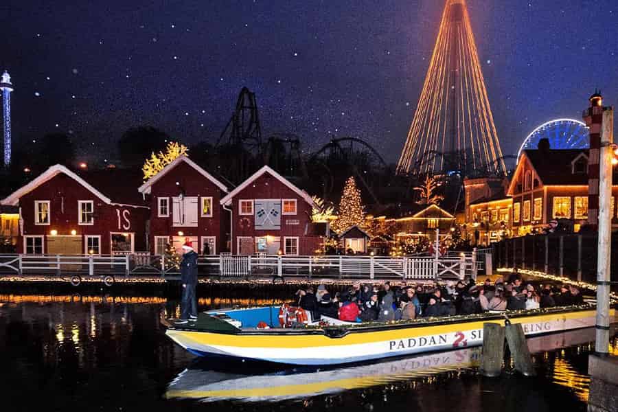 Göteborg: Paddan Christmas Tour nach Liseberg mit Glühwein. Foto: GetYourGuide Göteborg: Paddan Christmas Tour nach Liseberg mit Glühwein. Foto: GetYourGuide