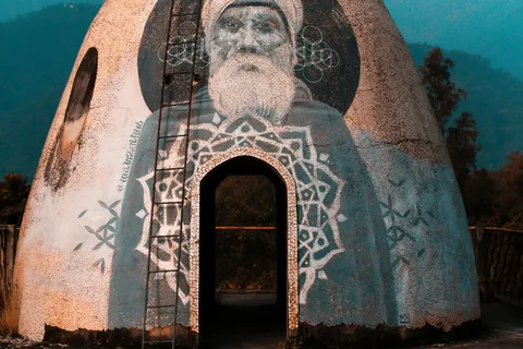 Drive to Divinity: A Perfect Day Tour of Rishikesh by Car