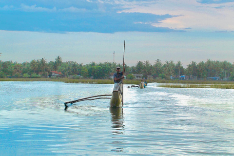 Pottuvil Lagoon Eco Tour : Mangrove Adventure in Arugam Bay