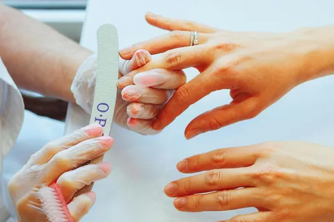 Pédicure Manucure avec vernis à ongles Home Services