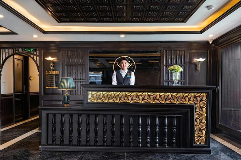 Hanoi: Ha Long bay 5 star cruise 2 day trip Meet at meeting point - Ha Long port