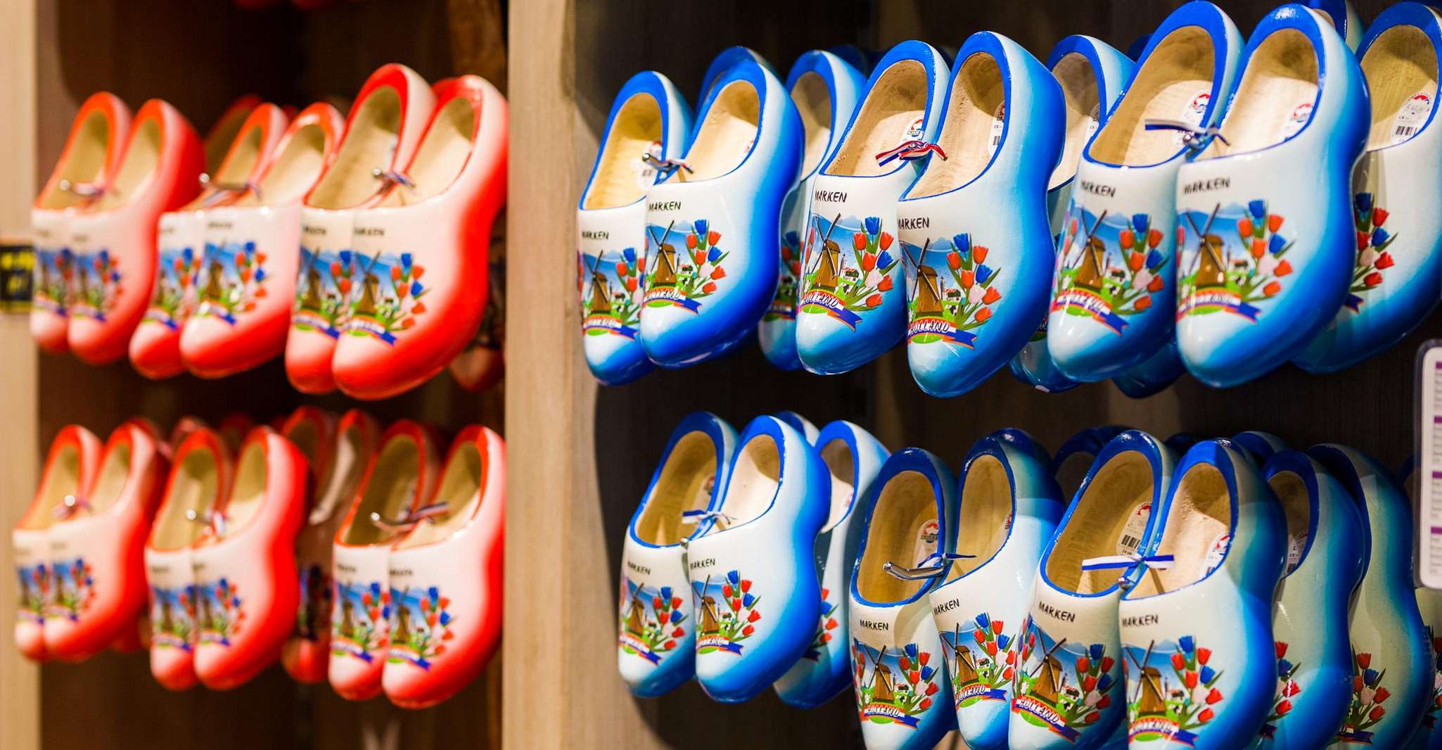 From Amsterdam: Zaanse Schans, Volendam & Marken Guided Tour photo 12