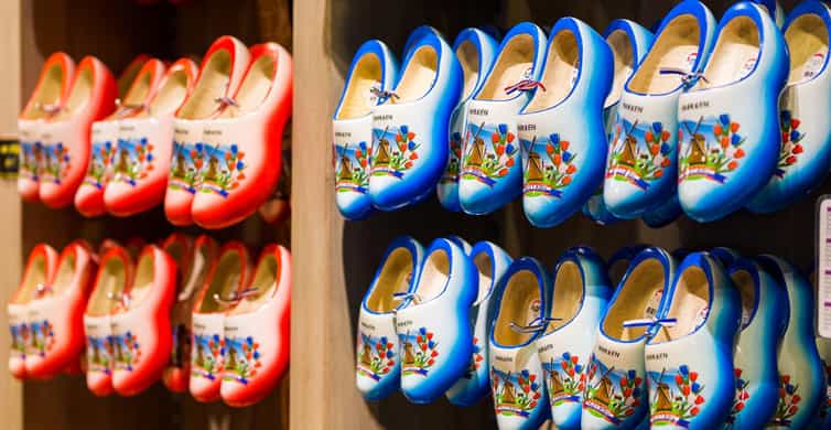 From Amsterdam: Zaanse Schans, Volendam & Marken Guided Tour photo 12