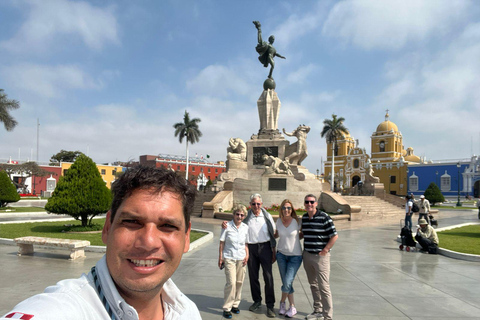 Trujillo: Salaverry Port Pickup - Chan Chan and Moche Tour