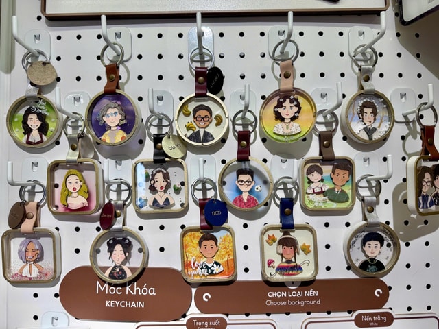 Hanoi: Mini-You Keychain Workshop