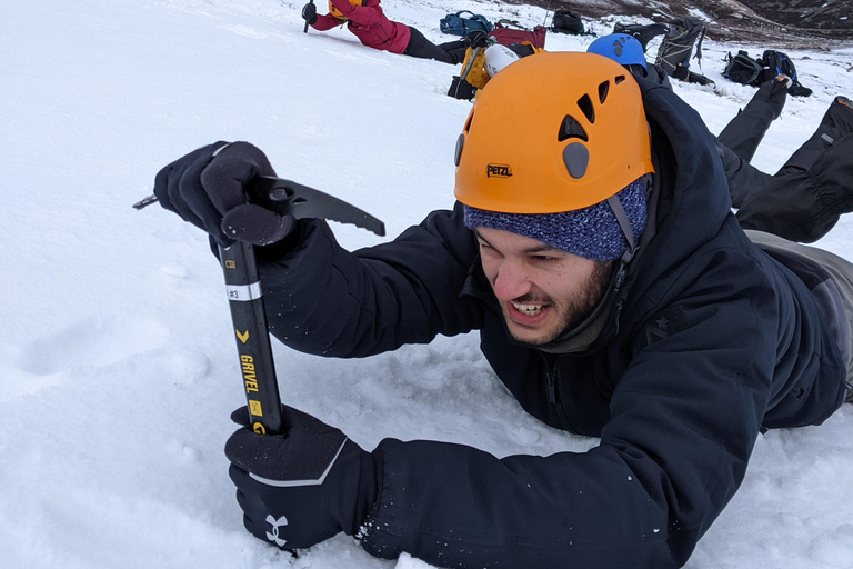 Cairngorms: aventura guiada de senderismo invernal