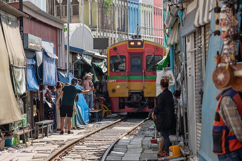 Bangkok: drijvende markt, Wat Sam Phran en cafés tourBangkok: Drijvende markt, Wat Sam Phran &amp; cafés tour