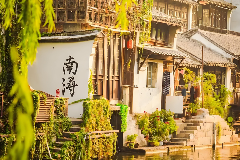 Shanghai, Hangzhou, and Nanxun Water Town 4-Day Guided Tour