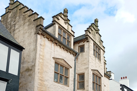 Conwy: Conwy Town Walking Tour with Historic Sights