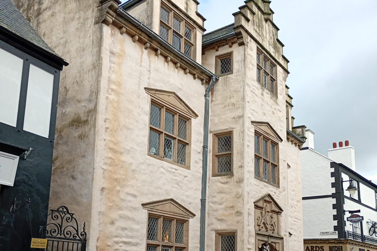 Conwy: Conwy Town Walking Tour with Historic Sights