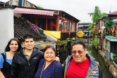 Best of Shanghai Private Day Tour w/ EN, DE, IT or ES Guide 8-Hour Route A: Private Guide with METRO/SUBWAY