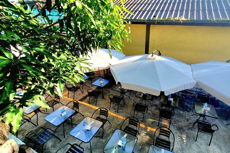 Ayutthaya: Sabieng Riverside Restaurant - Traveller&#039;s Lunch