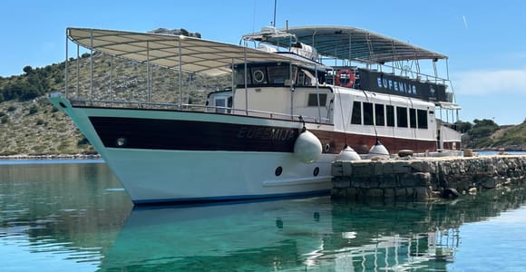 Kornati Adventure: 3 Stops, Swim & Lunch Choice