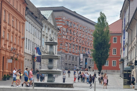 Erkunde Ljubljana mit einem lizenzierten Tourguide (kleine Gruppen)