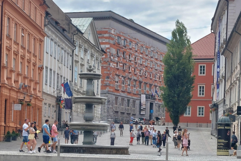 Erkunde Ljubljana mit einem lizenzierten Tourguide (kleine Gruppen)