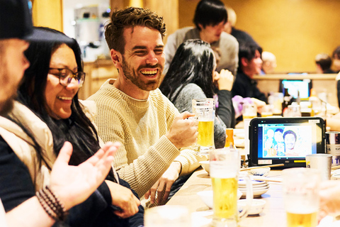 Tokyo: Shinjuku Bar Hopping & Karaoke Night Tour