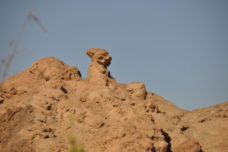 Spitzkoppe & Desert Magic: Arches, Art & Sunset Views