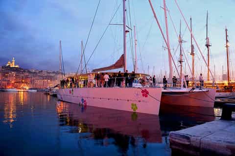 Marseille: Sunset Cruise with Dinner