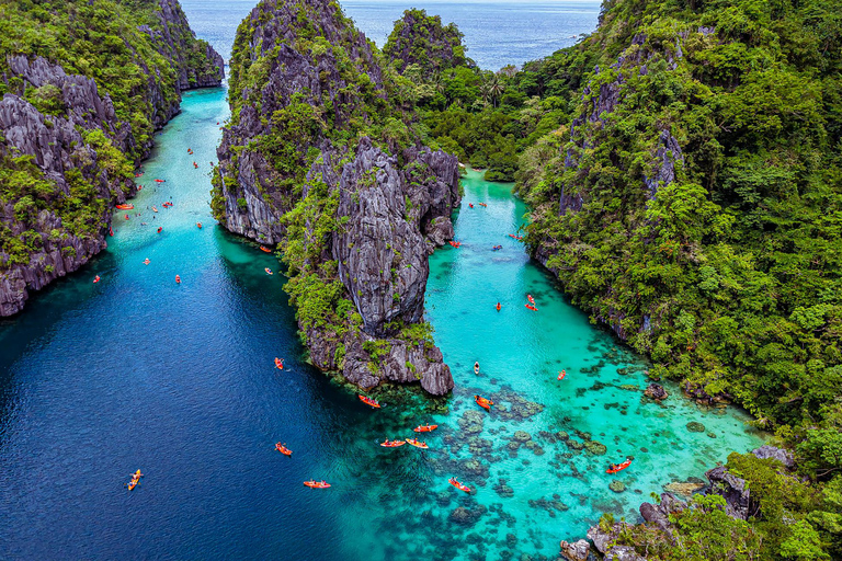 El Nido: Island-Hopping Shared Boat Tour with Drone Shots