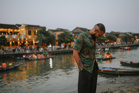 Hoi An: Private Photoshoot with Rowboat Ride & Lanterns