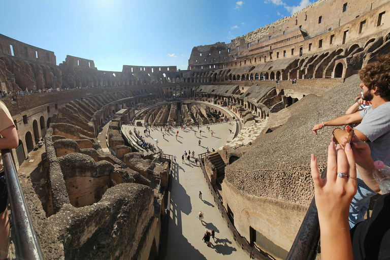 Rome: Colosseum Guided Tour with Roman Forum and Palatine English Guided Tour Small-Group