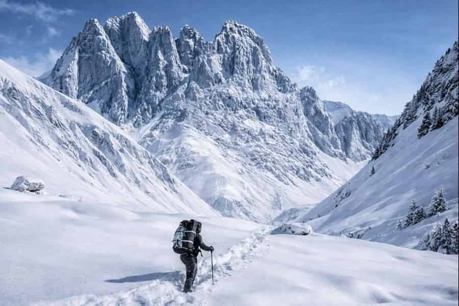 Von Tiflis nach Kazbegi, Ananuri, Gudauri & Gergeti. Foto: GetYourGuide