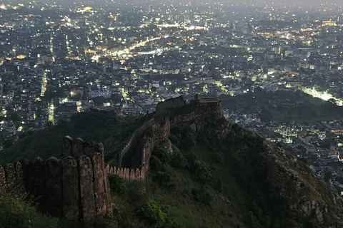 Jaipur: Private Car Tour with Hawa Mahal & Amber palace