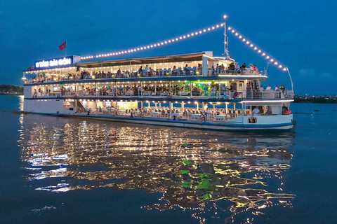 Découvrez Saigon de nuit en croisière