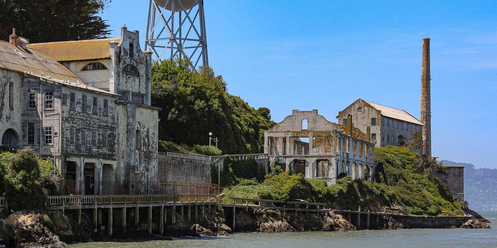 Alcatraz Visit + Golden Gate Bridge Bike Tour (2 Day) - tour image