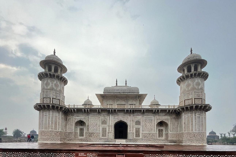 Au départ d'Agra : Fatehpur Sikri - Visite guidée privée d'une journée