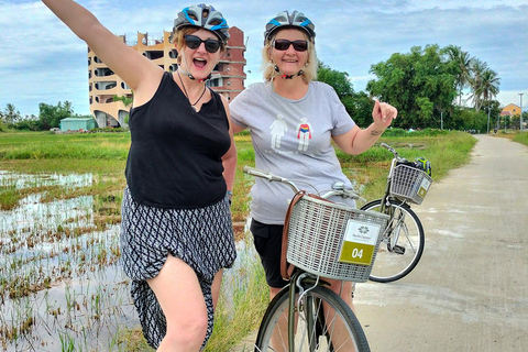 Da Hoi An: Tour di mezza giornata in bicicletta del villaggio vegetale di Tra QueGiro di gruppo