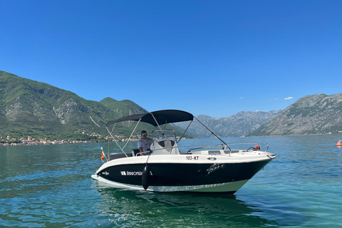 Boka Breeze: Private Speedboat Tour