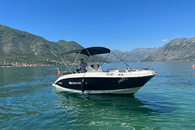 Boka Breeze: Private Speedboat Tour