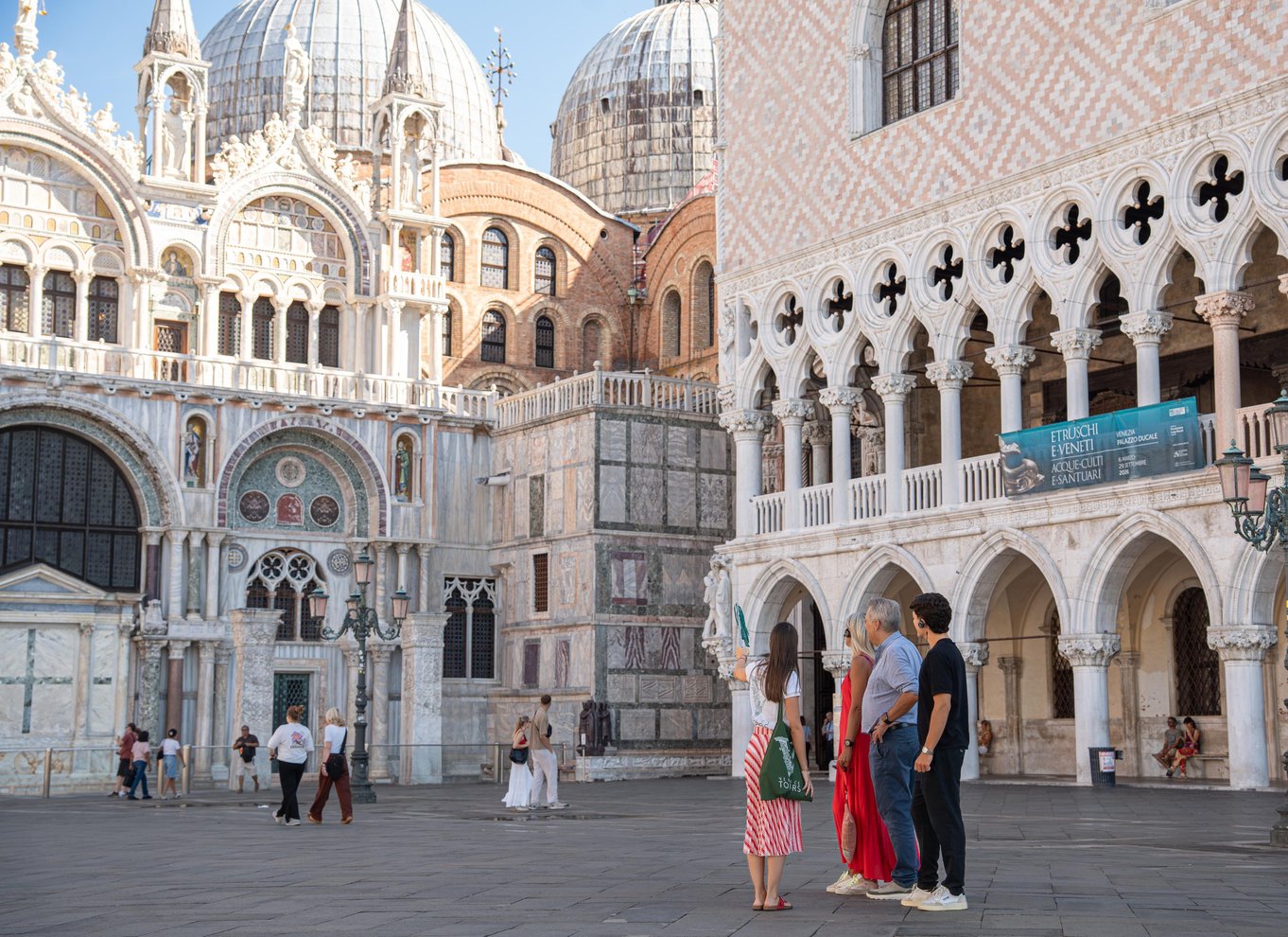 Venedig: Byvandring fra Markuspladsen til Rialtobroen og spritz som en lokal