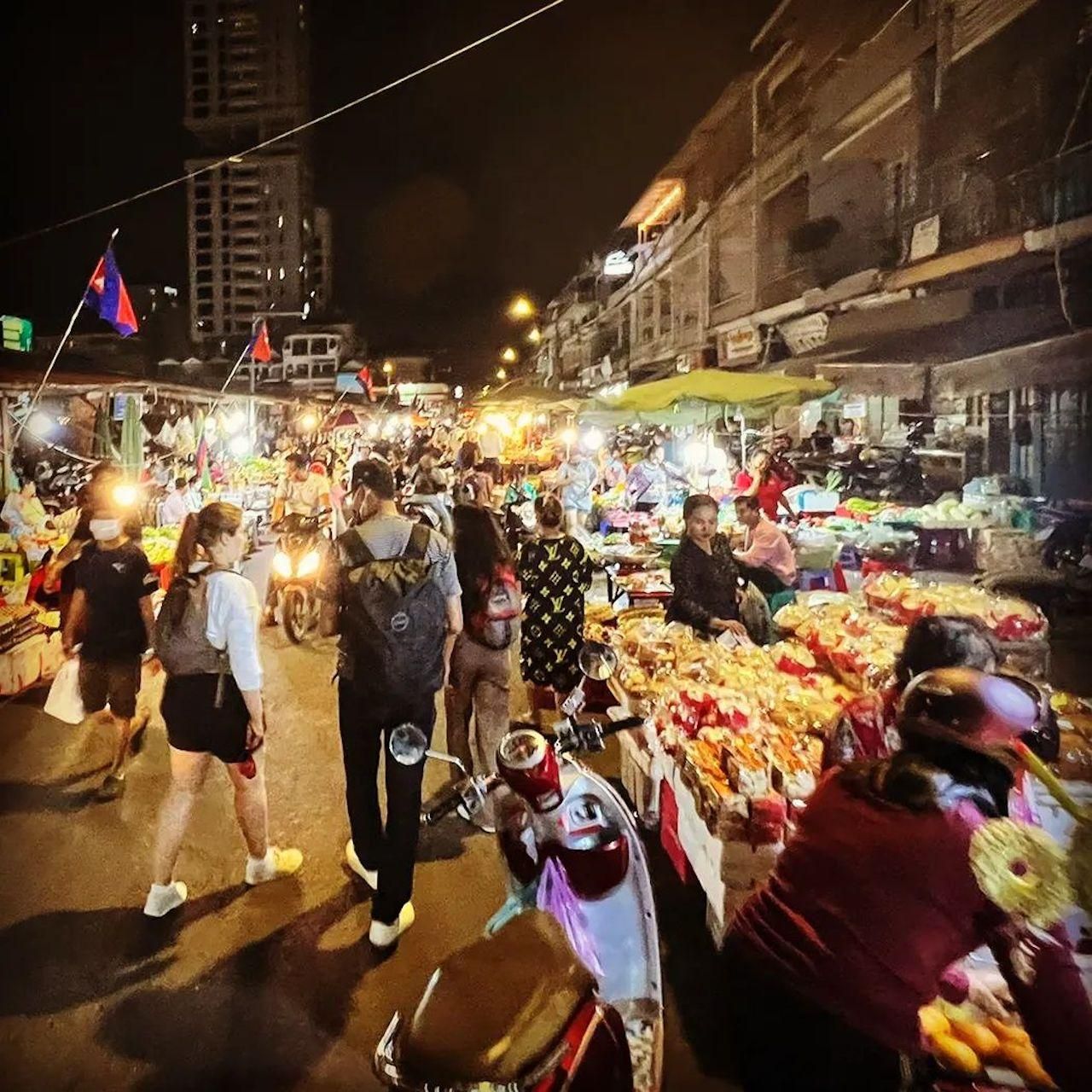 Phnom Penhs ultimative Street Food Tour mit dem Tuk Tuk