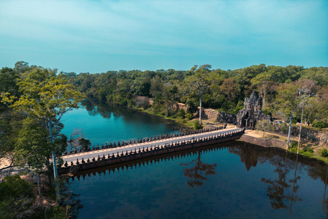 Sunrise at Angkor Wat and Full day with Fascinating Temples