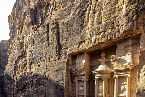 Excursión de un día de Ammán a PetraExcursión de un día de Ammán a Petra en ( Minivan hasta 7 pax )