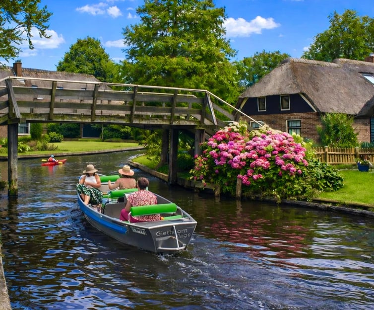 Ámsterdam: excursión de 1 día a Giethoorn con paseo por el canal y opciones