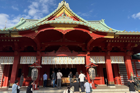 Tokio: privétour met gids langs tempels en heiligdommen per autoPremium SUV voor 3 personen