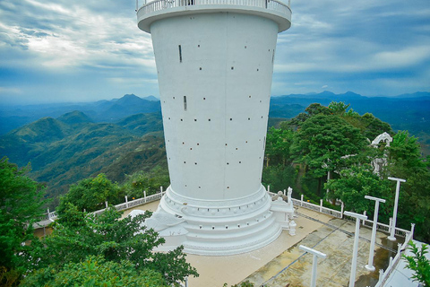 De Kandy a Ambuluwawa Excursión en Tuk Tuk