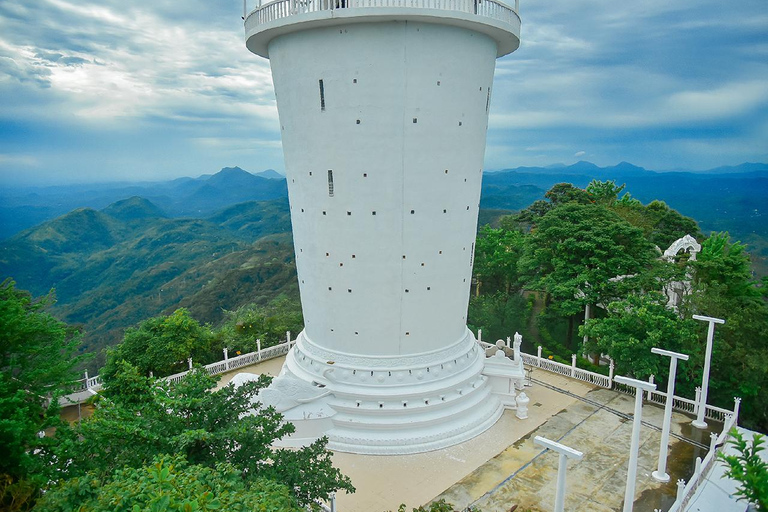 De Kandy a Ambuluwawa Excursión en Tuk Tuk