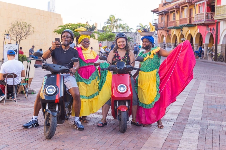 Cartagena: Elektromotorrad oder Elektrofahrrad mieten