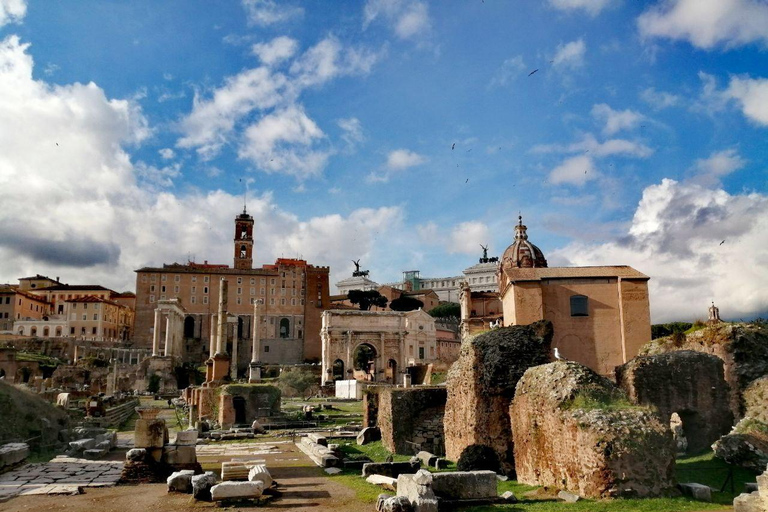 Rome: Colosseum, Underground, Roman Forum, & Palatine Tour Private Underground Tour with the Forum and Palatine hill