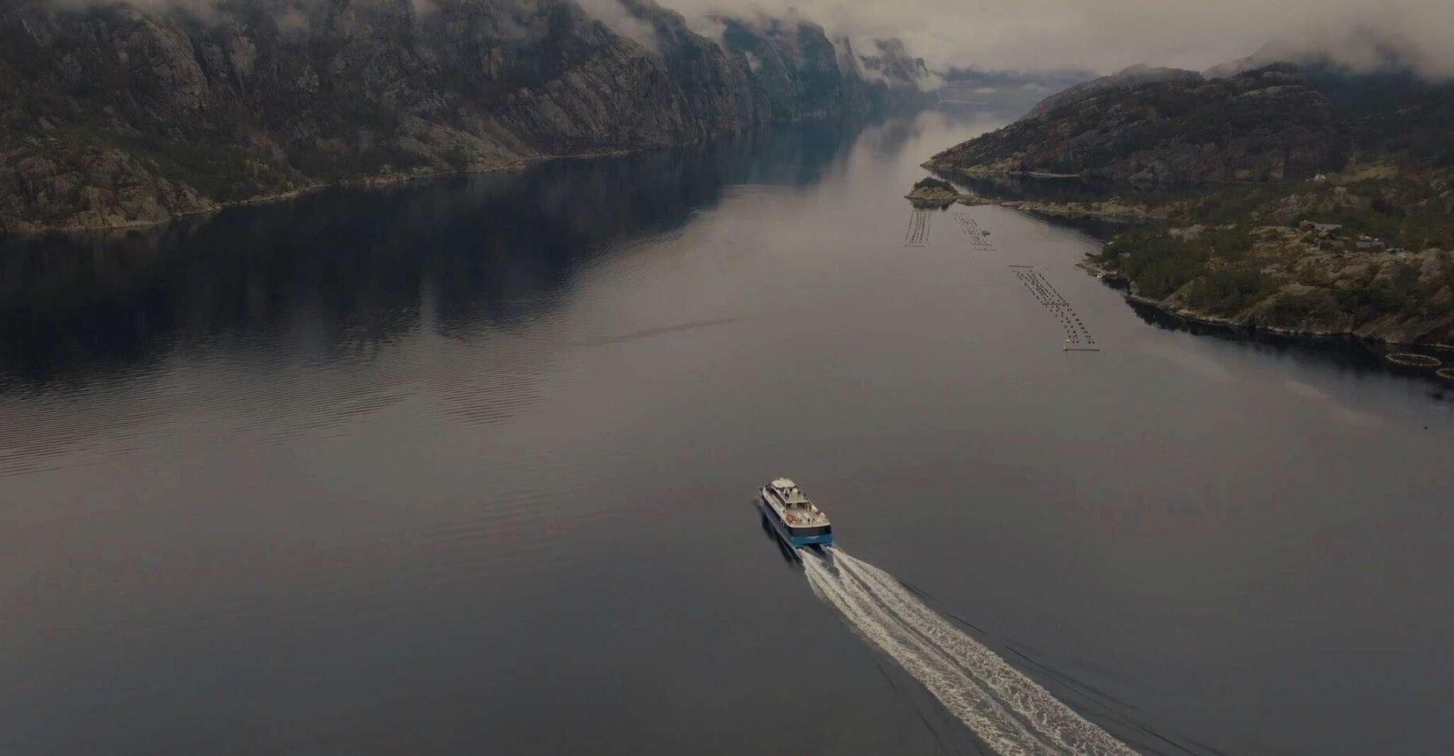 Stavanger, Scenic Fjord Cruise to Lysefjord and Preikestolen - Housity